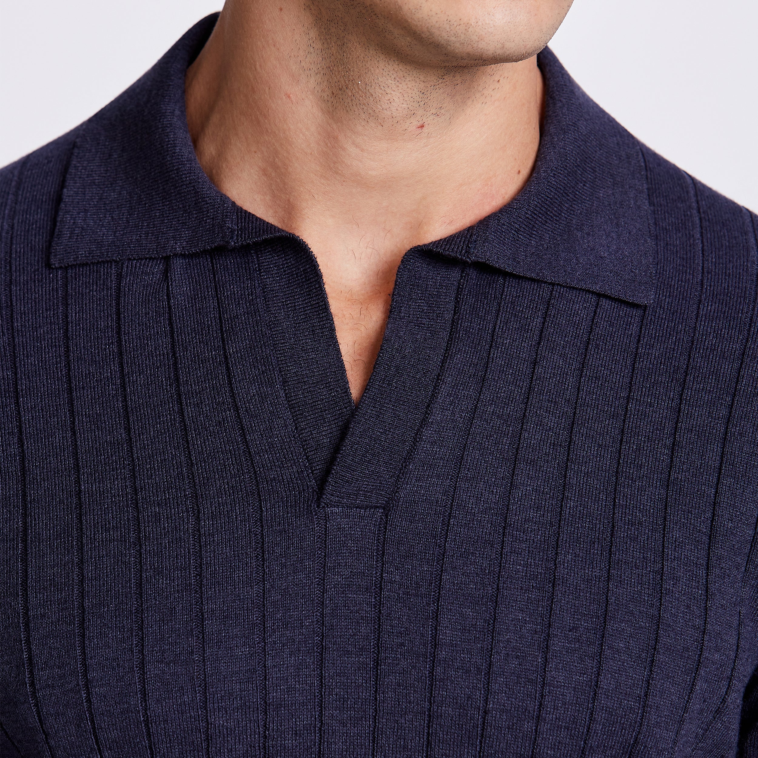 POLO V CANELADA  TRICOT M/LONGA - DARK JEANS