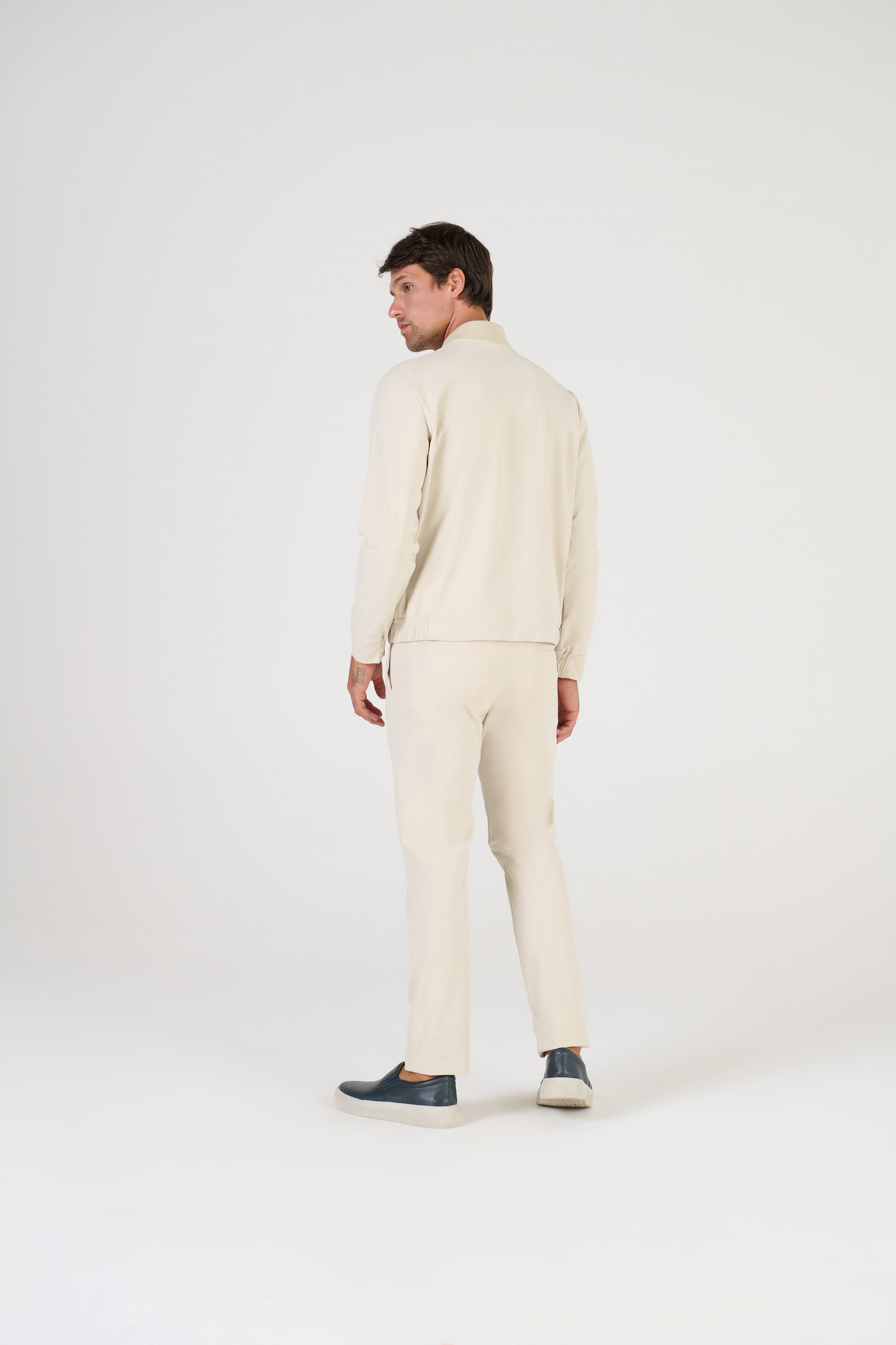 JAQUETA BOMBER S/ FORRO HI TECH KAKHI