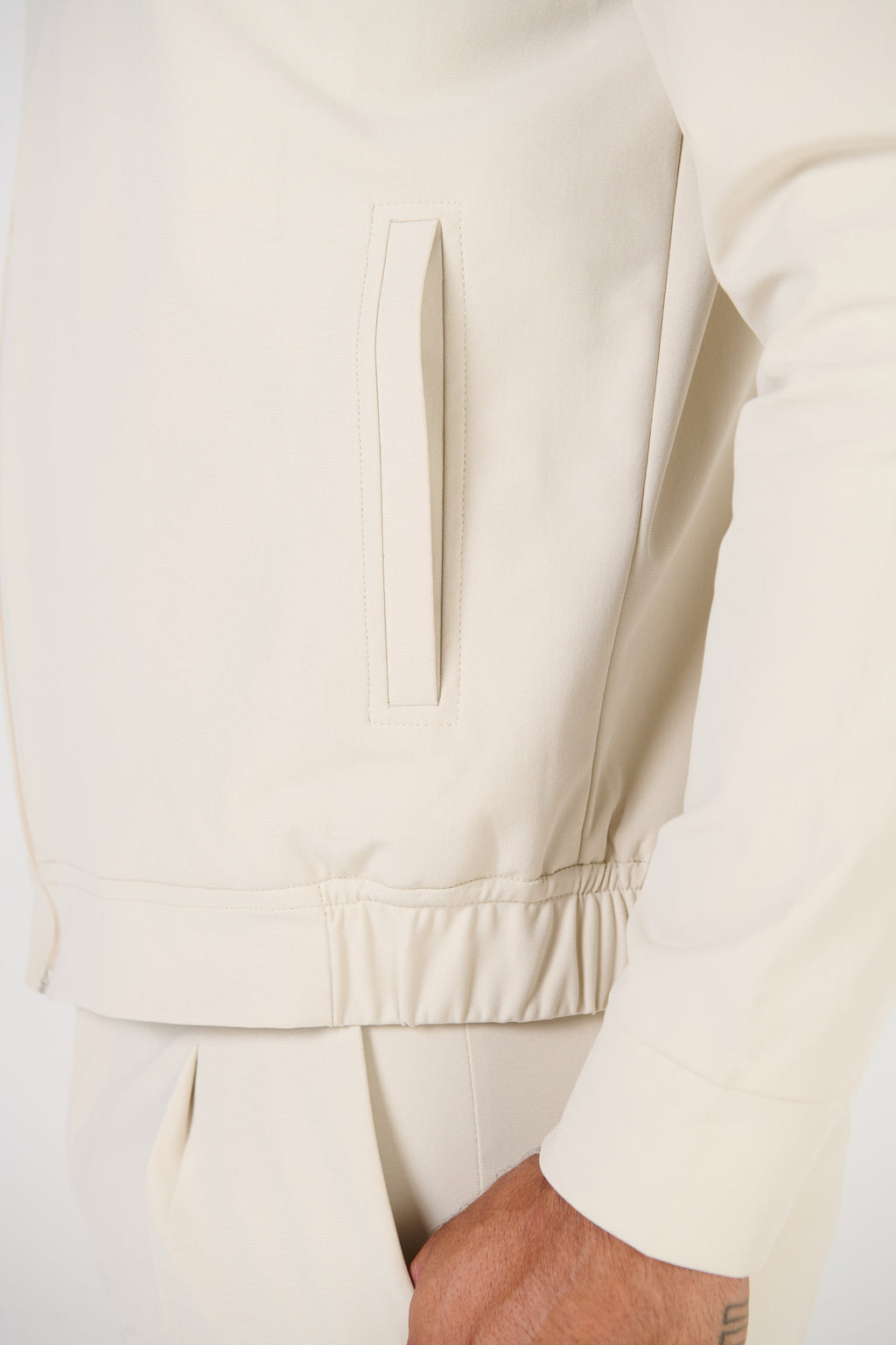 JAQUETA BOMBER S/ FORRO HI TECH KAKHI