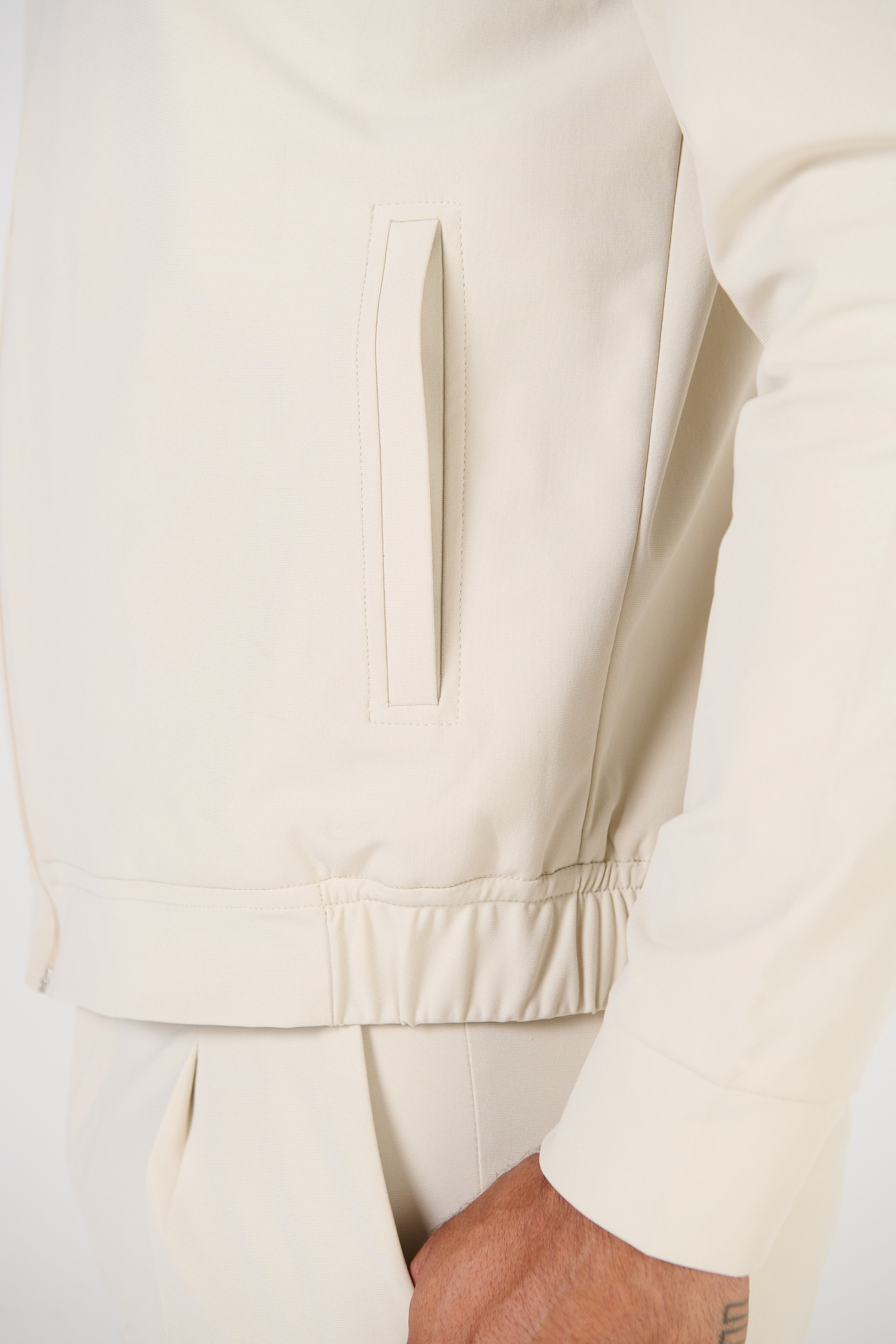 JAQUETA BOMBER S/ FORRO HI TECH KAKHI