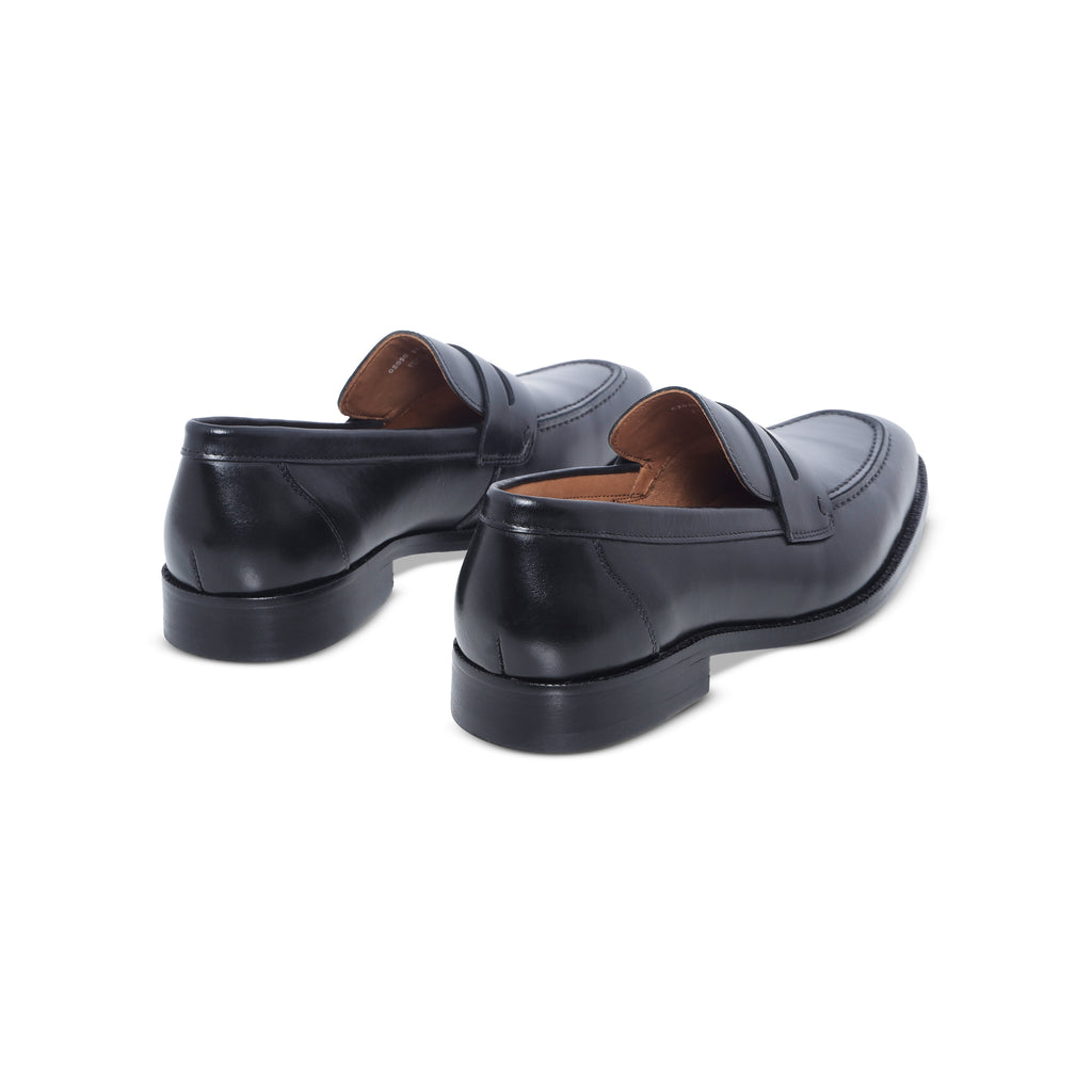 SAPATO LOAFER COURO PRETO